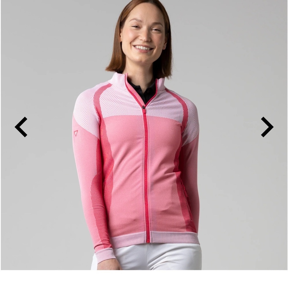 M Levelwear Womens raspberry  Tension Full Zip Sweater Jacket NWT Size M golf